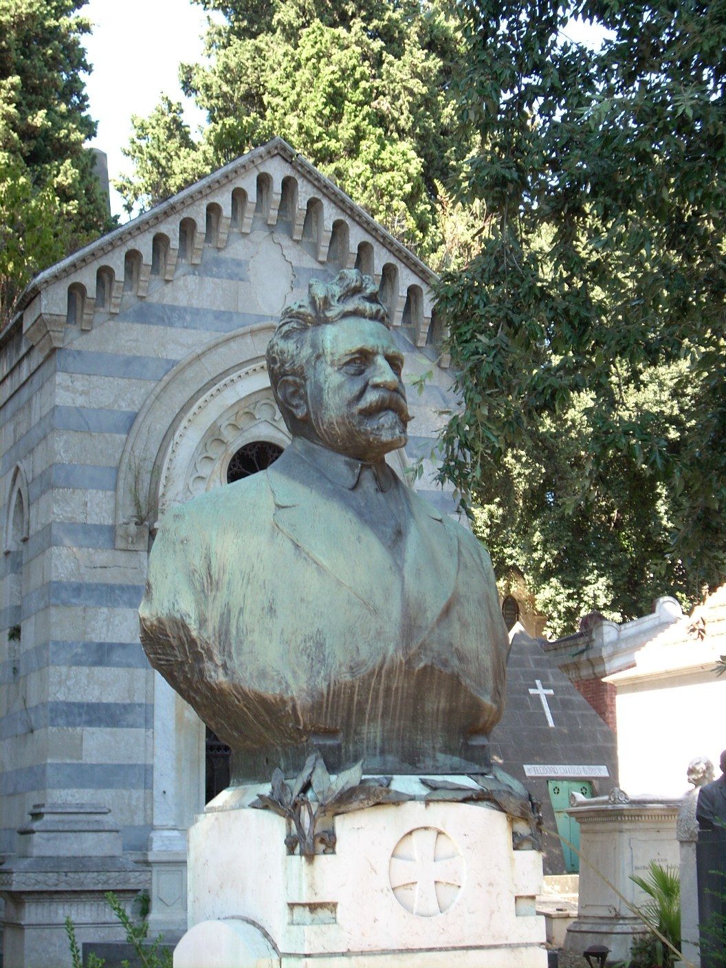 Giovanni Ninni bust, Cimitero Poggioreale, Naples - 02.JPG
